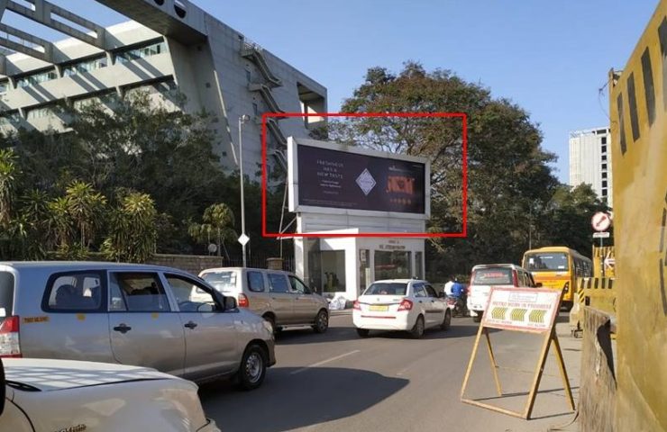 Advertising On Bus Shelter In Hitec City, Hyderabad